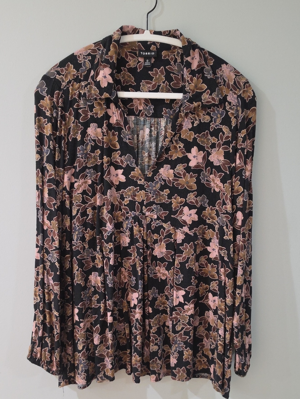 torrid Black Floral V-Neck Blouse with Pink & Brown Flowers